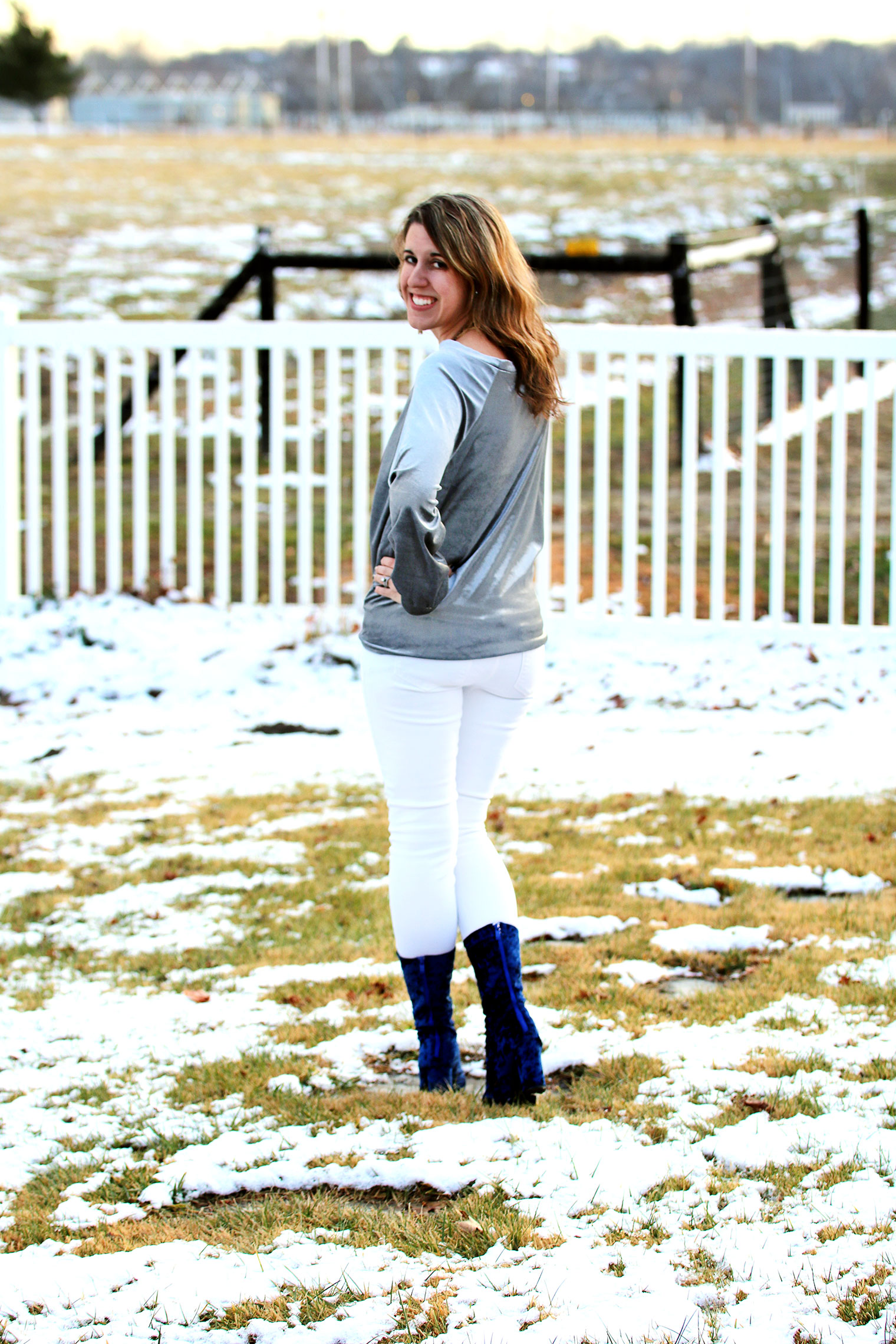 Light Grey Tunic & Leather Leggings & Confident Twosday Linkup - I do  deClaire