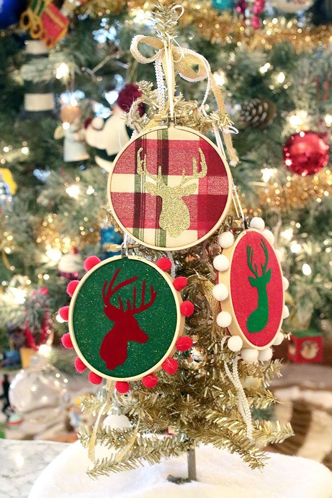 Oh Deer, It’s Almost Christmas! Deer Ornament Tutorial + Heat Transfer Giveaway!