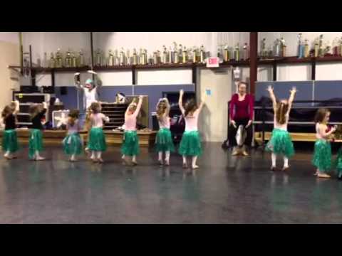 Autumn’s 2nd Dance Show with an Adorable Video