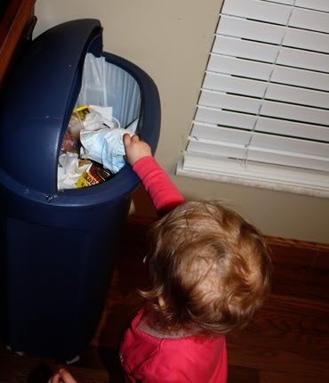 Wordless Wednesday – Someone is throwing away their own diaper! hee!