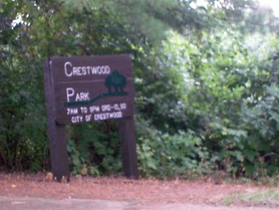 Nathan, Auttie and Chloe explore Crestwood Park