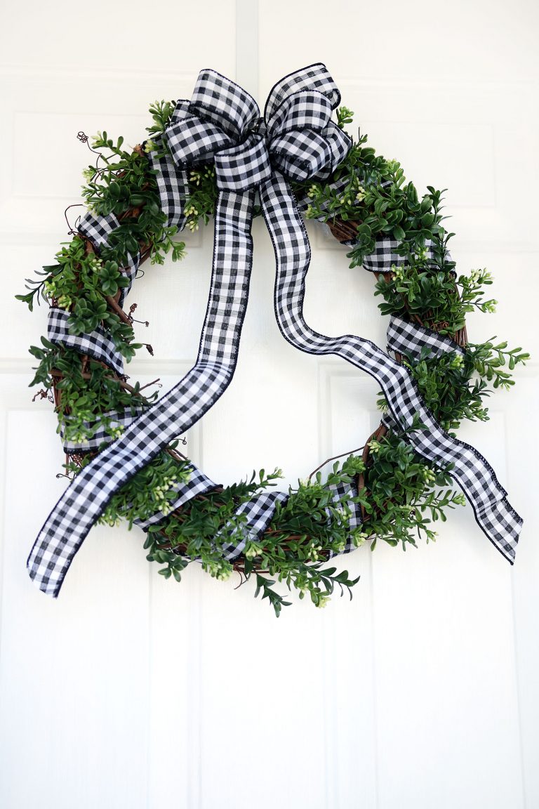 Cozy & Rustic Boxwood Wreath {12 Months of Wreaths} + Recap of ALL 12 ...