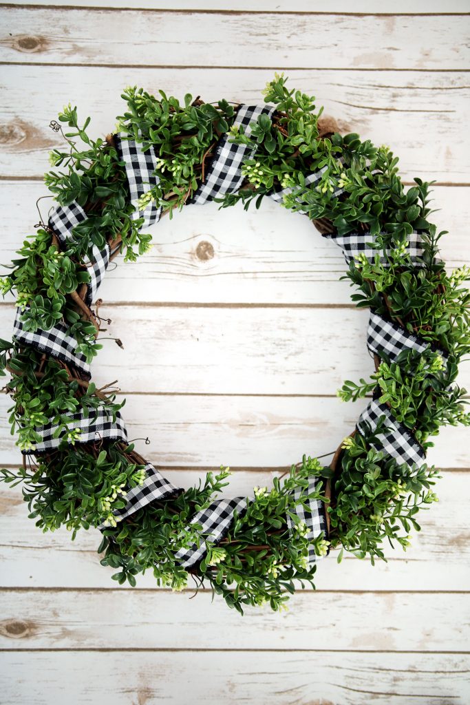 Cozy & Rustic Boxwood Wreath {12 Months of Wreaths} + Recap of ALL 12 ...