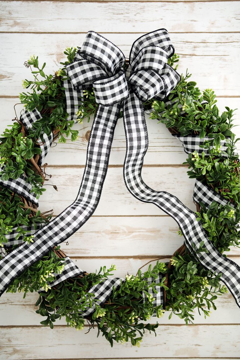 Cozy & Rustic Boxwood Wreath {12 Months of Wreaths} + Recap of ALL 12 ...